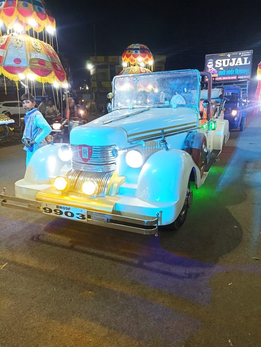 Vintage decorated car for wedding baraat entry by Mayur Events Bilaspur